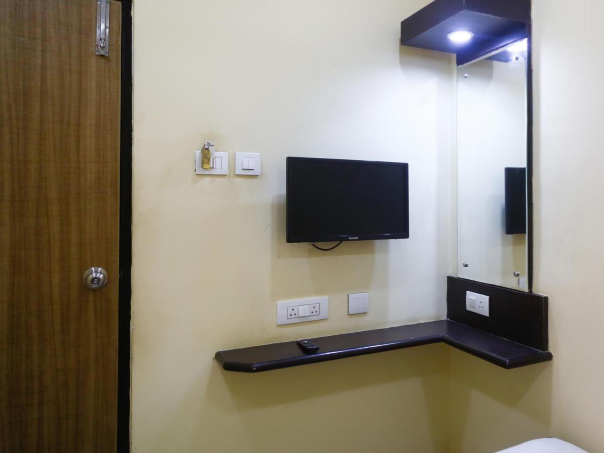 Hotel Salbala - Near Airport Chennai Esterno foto